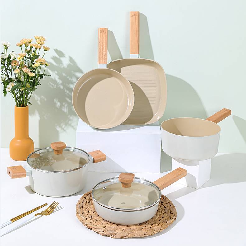 Ceramic Non-Stick Pan | Colorful Kitchen Essential